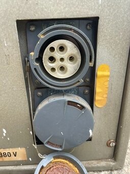 Stavební rozvaděč (antoníček) - 2