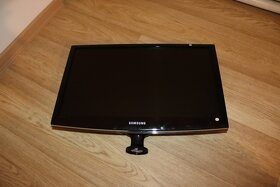 Samsung Syncmaster 2333HD (monitor+TV) - 2