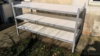 Prodám bytelné ocelové regály vyrobené z jeklu 40x40mm - 2