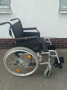 Mechanický invalidní vozík XXXXL, šířka 62 cm - 2