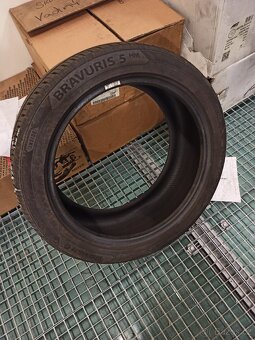 Barum Bravuris 5 235/45/18 98Y - 2