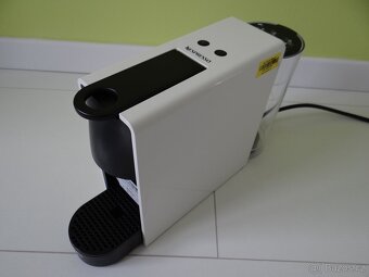 Kávovar na kapsle Espresso Krups Nespresso Essenza mini - 2