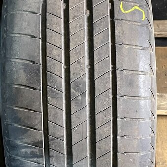 Letní pneu 235/45 R18 94V Bridgestone 4mm - 2