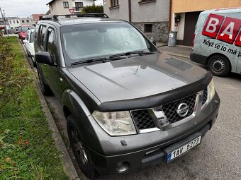 Nissan Pathfinder - 2