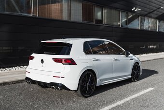 Volkswagen Golf 8R 2.0 TSI 4MOTION DPH - 2