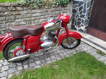 Jawa kývačka - 2