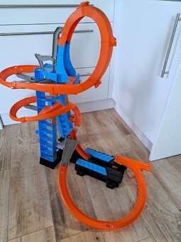 HOT WHEELS Nebeská věž - 2
