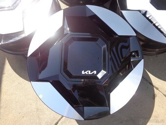5x114,3 19" original KIA EV9 alukola s TPMS - 2