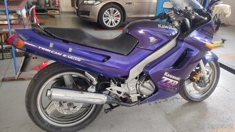 Kawasaki ZZR 250 - 2