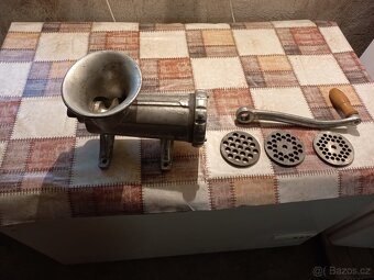 Mlýnek na maso - 2