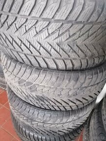 Zimní pneu 255/45 R 17 - 2