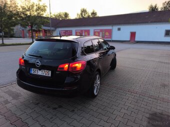 Opel Astra J - 2