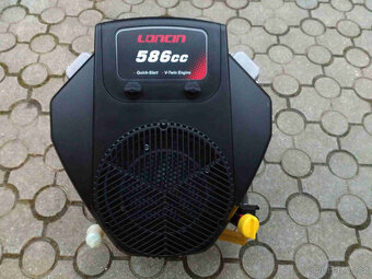 Dvouválcový motor pro zahradní traktory 17 HP - 2