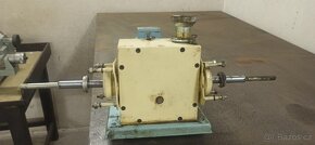Elektromotor mez Mohelnice s převodovkou - 2