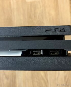 PlayStation 4 Pro 1TB – Call of Duty Modern Warfare edice - 2