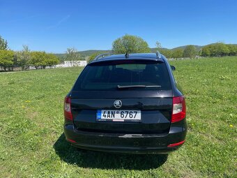 Škoda superb combi 2.0 Tdi 125 kW Dsg - 2