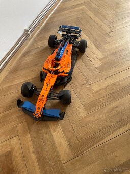 LEGO Technic 42141 – Závodní auto McLaren F1 - 2