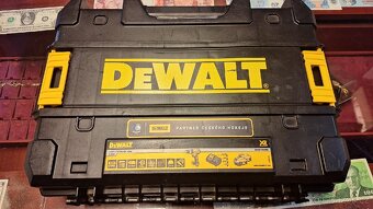 Dewalt DCD 796M2 SET AKU VRTAČKA JAKO NOVA - 2