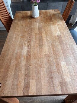 Masivni stul buk + zidle + konf. Stolek - 2