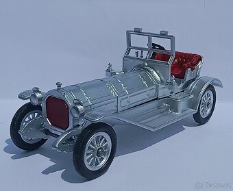 Matchbox Yesteryear Y-12 Thomas Flyabout - 2