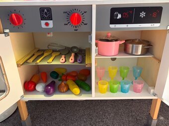 Dětská kuchyňka s příslušenstvím - 2