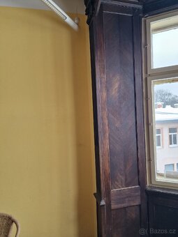 Starožitné obložení stěny - 2