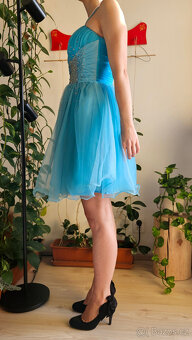 Tyrkysové plesové šaty - 2