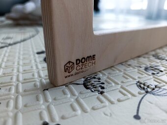 Dřevěná dětská hrazdička značky DOMECZECH - 2