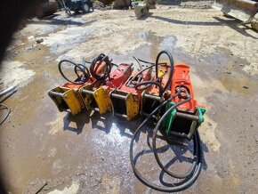 Indeco hydraulicke kladibo 6-9 ton bager - 2