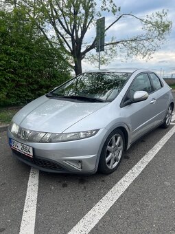 Honda Civic 8g - 2