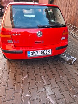 Golf 4 - 2