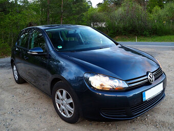 VW Golf 6 1.4 59 kW - Climatronic, NAVI, litá + zimní kola - 2