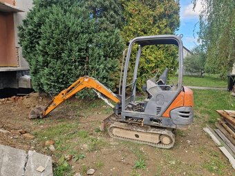 Minibagr Hitachi ZX 16 - 2