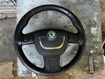 Volant Superb 2 - 2