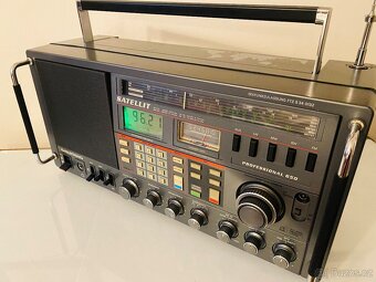 World radio Grundig Satellit Profesional 650, rok 1986 - 2
