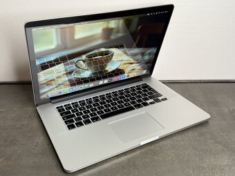 MacBook Pro 15'' 2015 / i7 / 16GB / 1TB SSD - DPH - 2