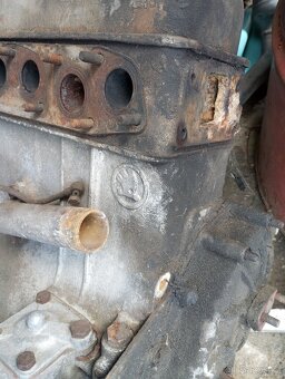 Škoda 1203 motor - 2