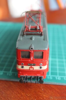 H0 PIKO BR 242 DR - 2
