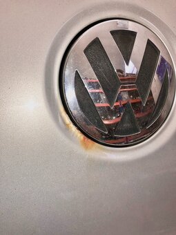 Páté dveře stříbrná metalíza LA7W VW Passat CC r.v. 2011 - 2