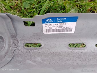 Prodám prahy na Hyundai - 2