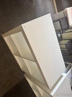 2x bílé regály IKEA KALLAX - 2