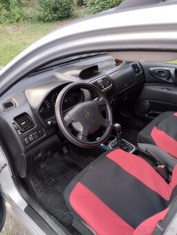 Mitsubishi Space Star - 2