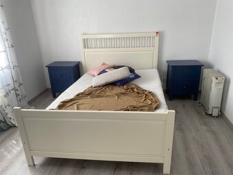 Komoda s dvěmi nočními stolky - 2