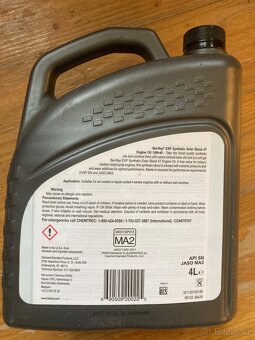 10W-40 motorový olej Bel Ray - 2