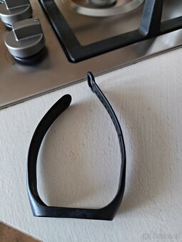 Černý gumový náramek pro Xiaomi Mi Band 5/6/7 - 2