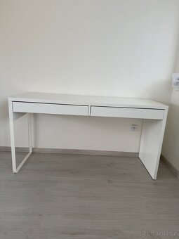 Prodám psací stůl s šuplíky - ikea MICKE bílý - 2