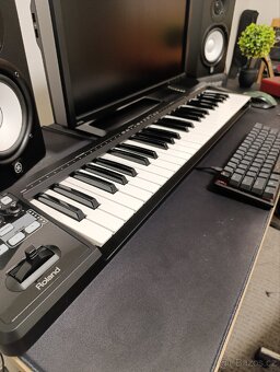 ROLAND A49 MIDI KEYBOARD KLÁVESY - 2