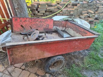 prodám kultivátor moundfield - 2