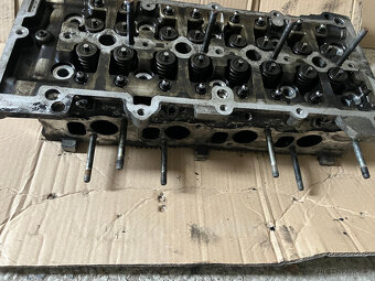 Hlava motoru Opel 1.9 CDTI 110 kW - 2