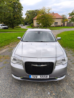 Chrysler 300C, r.v. 2016, 3,6i AWD Limited na prodej. - 2